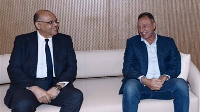 الخطيب وسفير مصر بالمغرب يبحثان ترتيبات حضور جماهير الأهلي مباراة نهائي أبطال إفريقيا