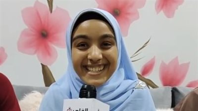 بسمة الأولى مكرر على الجيزة بالشهادة الإعدادية: عيطت من فرحتي.. ونفسي أطلع رائدة فضاء | بث مباشر