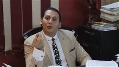 زوج يبتز زوجته بعد نشوب خلافات بينهما.. ودفاع الضحية: هددها بنشر صورها عارية ورفع دعوى زنا | بث مباشر