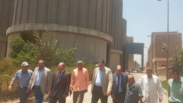 متابعة توريد القمح