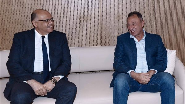 محمود الخطيب وسفير