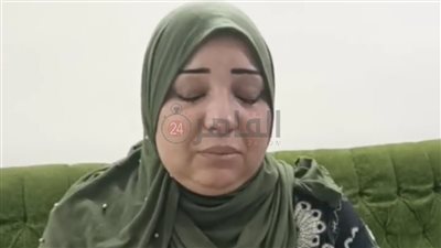عايزني في الحرام.. سيدة من بني سويف تستغيث: رجل و3 سيدات يبتزونني بصور خليعة| فيديو 