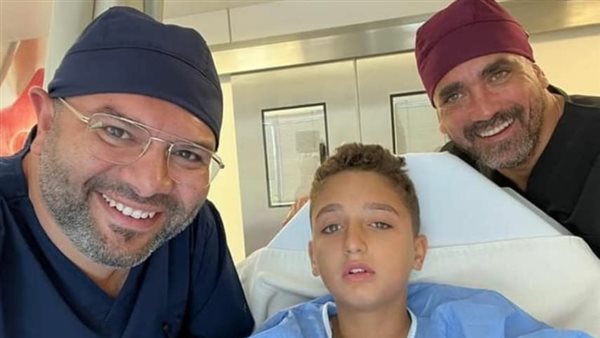 نجل أمير كرارة يخضع