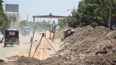 محافظ القليوبية يستكمل تفقد مشروعات حياه كريمة بشبين القناطر لليوم الثاني