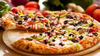 طريقة عمل البيتزا بالفراخ نجلاء الشرشابي.. رائعة في الكريسماس