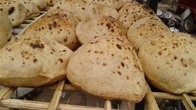 جدل حول وقف بيع الخبز في بعض الأفران.. وشعبة المخابز تكشف السبب | بث مباشر