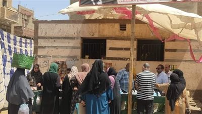 فتح منفذ لبيع السلع الغذائية بأسعار مخفضة بمركز العدوة في المنيا