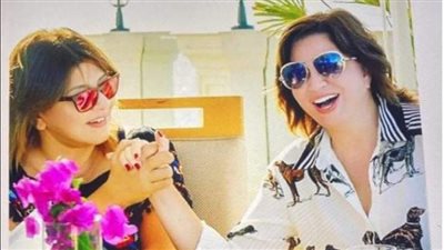 صديقة عمري.. إلهام شاهين تحتفل بعيد ميلاد هالة صدقي| صورة