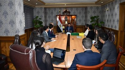 وزير الشباب يلتقي عددًا من طلاب الجامعة الأمريكية بالقاهرة