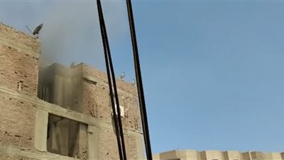 السيطرة على حريق نشب في شقة سكنية بـ فيصل | بث مباشر 