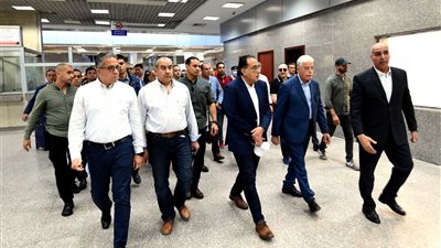 رئيس الوزراء يتابع أعمال تطوير مدخل شرم الشيخ من المطار مرورًا بـ ميداني السلام والصداقة