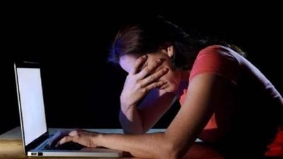 تجديد حبس طالب جامعي لابتزازه طفلة عبر انستجرام بالشرقية