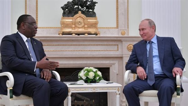 ماكي سال وبوتين