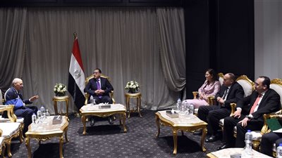 رئيس الوزراء يلتقي رئيس مجموعة البنك الإسلامي للتنمية