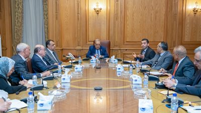 وزير الإنتاج الحربي يستقبل عدد من علماء وخبراء مصر بالخارج