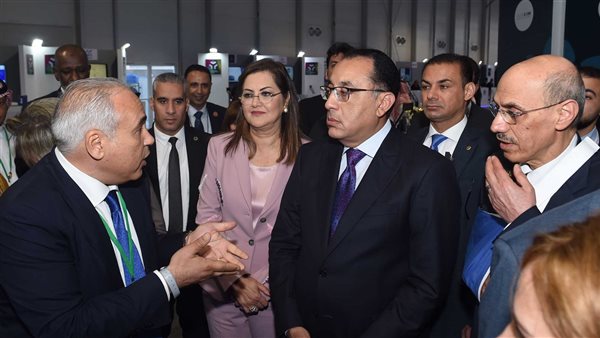  تفقد مدبولي معرض