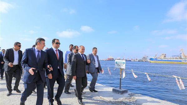 وفد لجنة النقل والمواصلات