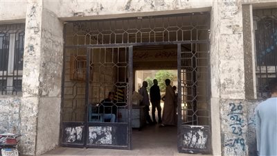 بدء امتحان مادة الفقه لطلاب الثانوية الأزهرية بأسوان