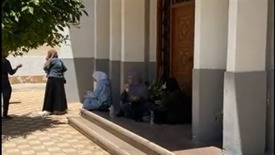 طالبات الثانوية الأزهرية لواضعي الامتحان: راعونا زي ما بتراعوا عيالكم