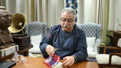 بعد تهديدات تنظيم القاعدة.. تفاصيل محاولة لاغتيال إبراهيم عيسى وتعيين حراسه له