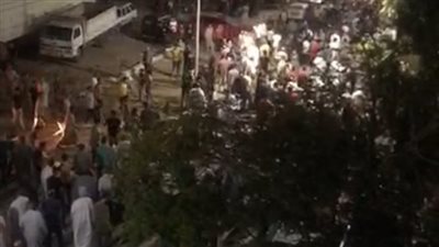 وسط انهيار والدته.. المئات يشيعون جثمان الطالب غريق بحر نبروه بالدقهلية | بث مباشر