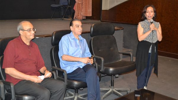 جانب من الندوة 