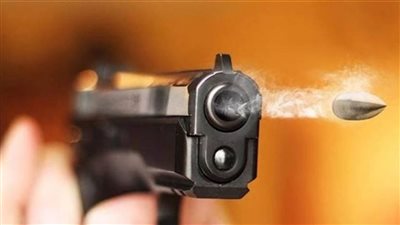 بسبب خلافات على الميراث.. عامل يقتل والده وأشقاءه الأربعة ويصيب والدته بطلقات نارية بقنا | بث مباشر