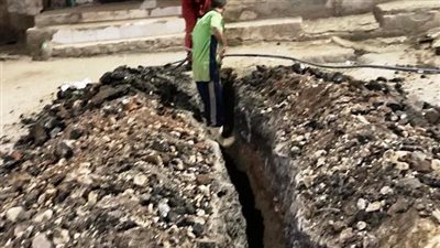 محافظ أسوان يوجه بسرعة الانتهاء من مشروع إحلال وتجديد خطوط مياه الشرب الرئيسية بإدفو 