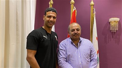 رئيس اللجنة الأولمبية يستقبل عمر عصر لاعب منتخب تنس الطاولة