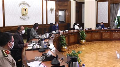 مدبولي يوجه بسرعة توفير التمويل لاستكمال المشروعات بين الوزارات والهيئة الهندسية للقوات المسلحة