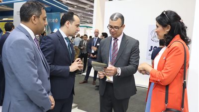 الرعاية الصحية تستعرض نظم الميكنة وآليات التحول الرقمي مع ممثلي جامعة أوكسفورد