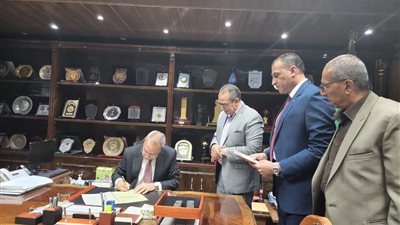 محافظ القليوبية يعتمد نتيجة الشهادة الإعدادية للعام الدراسي الحالي بنسبة نجاح 74.77 %