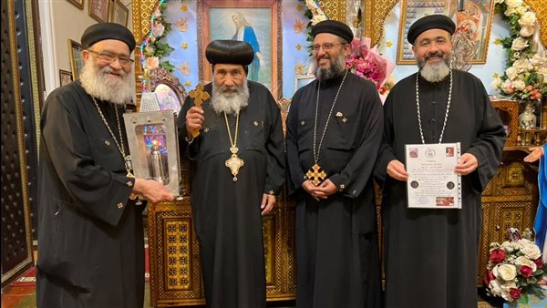 وصول النور المقدس