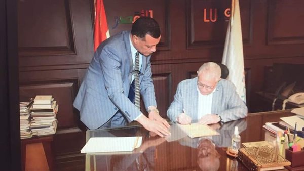 محافظ الأقصر يعتمد