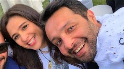 أزمات ياسمين عبد العزيز مع شقيقها بعد مقاضاتها له بسبب تدخله في حياتها | فيديوجراف