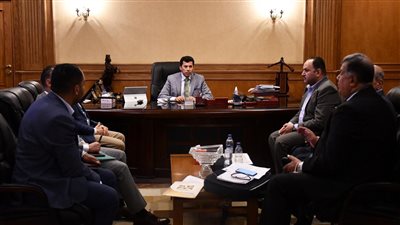 وزير الرياضة يتابع استعدادات مصر لاستضافة كأس الأمم الإفريقية لكرة اليد