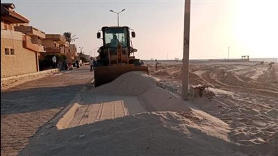 إعادة تأهيل كورنيش العريش البحري لاستقبال المصطافين | صور