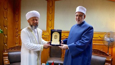 مفتي كازاخستان يدعو شيخ الأزهر لترأس مؤتمر زعماء الأديان بكازاخستان وافتتاح أكبر مسجد 