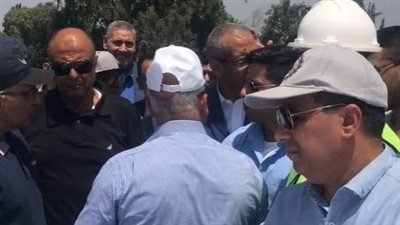 وزير النقل يتفقد الأعمال الإنشائية لمشروع طريق كفر الشيخ - دسوق الجديد | بث مباشر 