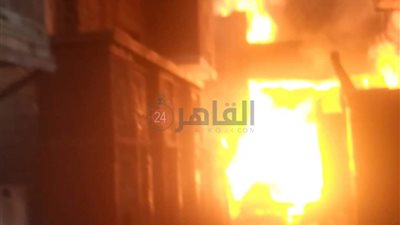 نشوب حريق في مخزن خردة بقنا