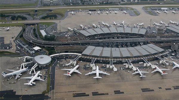 مطار شارل ديجول بباريس