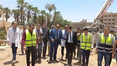 محافظ المنيا يكلف نائبه بمتابعة استكمال أعمال إنشاء مستشفى بني مزار العام