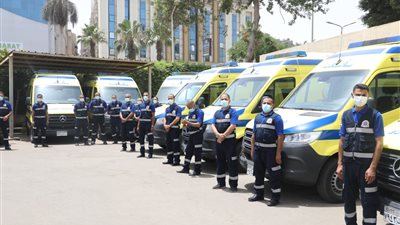 محافظ الجيزة يشهد تسليم 23 سيارة إسعاف جديدة ضمن مبادرة حياة كريمة