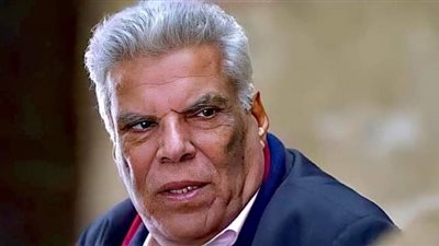 الروائي إبراهيم عبد المجيد يتعرض لحادث: عربية ملاكي خبطتنا خبطة مرعبة