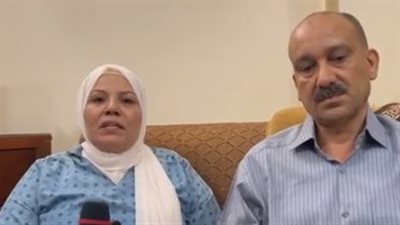 صاحبة فيديو الـ 27 عاما زواج: عرفت يوم عيد ميلادي إن جوزي عنده سرطان واتقهرت عليه | بث مباشر