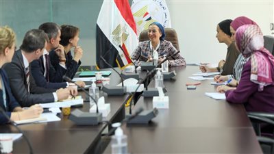 وزيرة البيئة: نعمل على ملف المناخ منذ سنوات وندرك أهمية وضع خارطة طريق حتى 2050