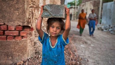 في اليوم العالمي لمكافحة عمل الأطفال.. تعرف على أهداف الاحتفال به 