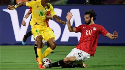 إصابة محمود علاء في تدريب المنتخب بكوريا الجنوبية