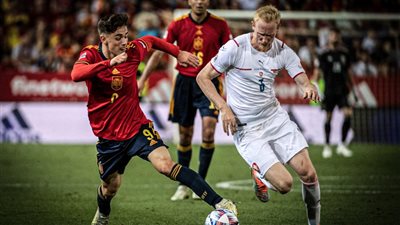 إسبانيا تفوز بثنائية على التشيك في دوري الأمم الأوروبية