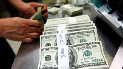 سعر الدولار اليوم السبت 4 فبراير 2023 في 10 بنوك بعد تثبيت الفائدة